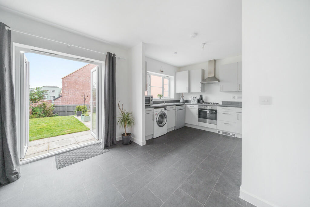 2 - Kitchen/Dinin...