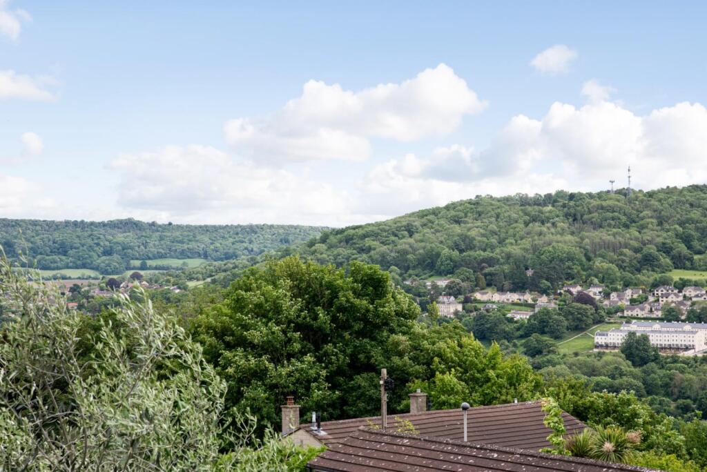 5 Claremont Walk, Bath, BA1 6HB-10.jpg