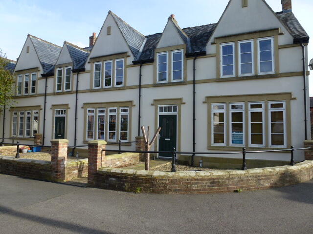3 OSTCLIFFES COURT RIPON HG4 1BY