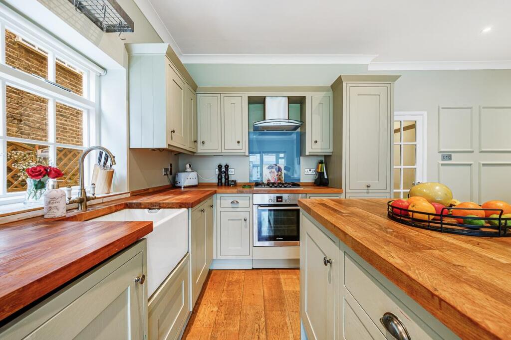 GFF 25 Arlington Gardens-7.jpg