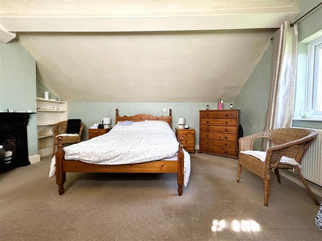 bed1.JPG