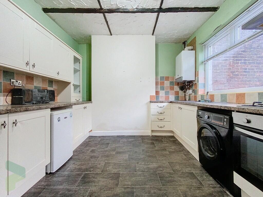 Fitted Dining Kit...