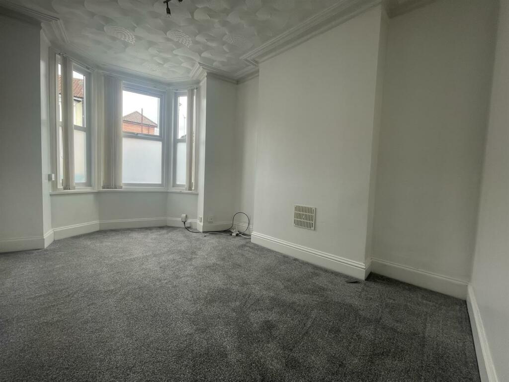 MH 60 Sheffield Lounge.JPEG