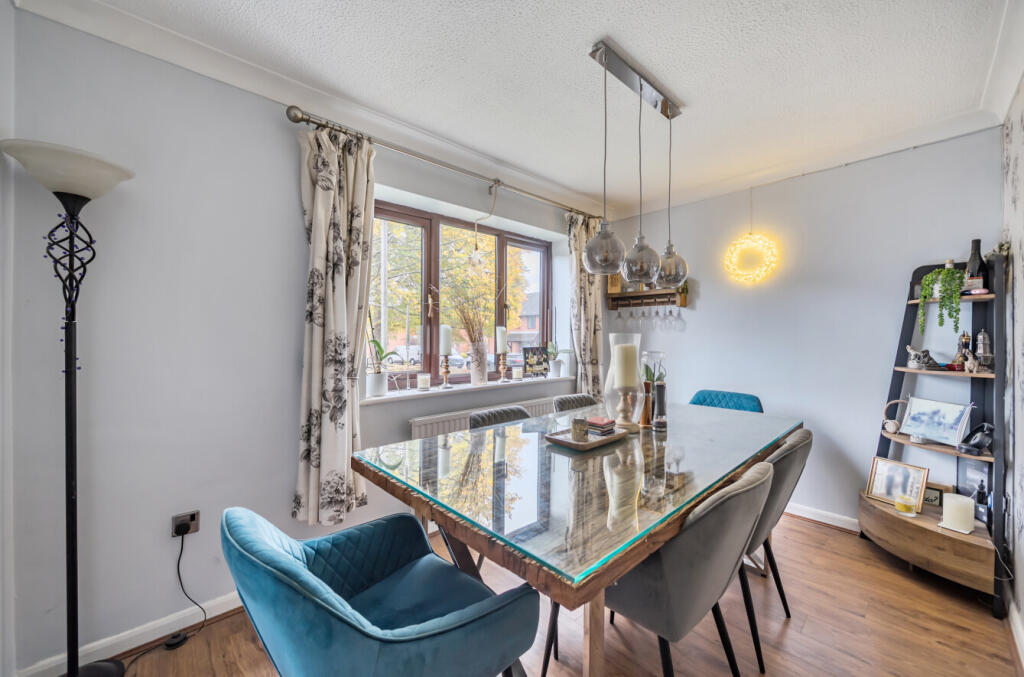 1371505-13-6904db...