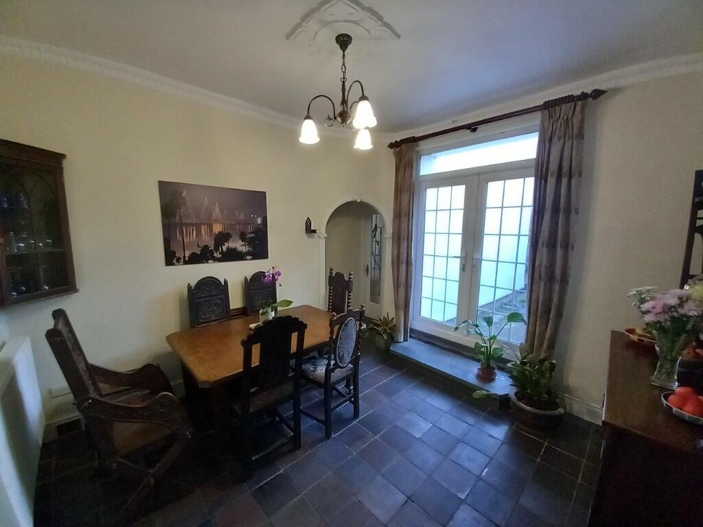 BREAKFAST ROOM