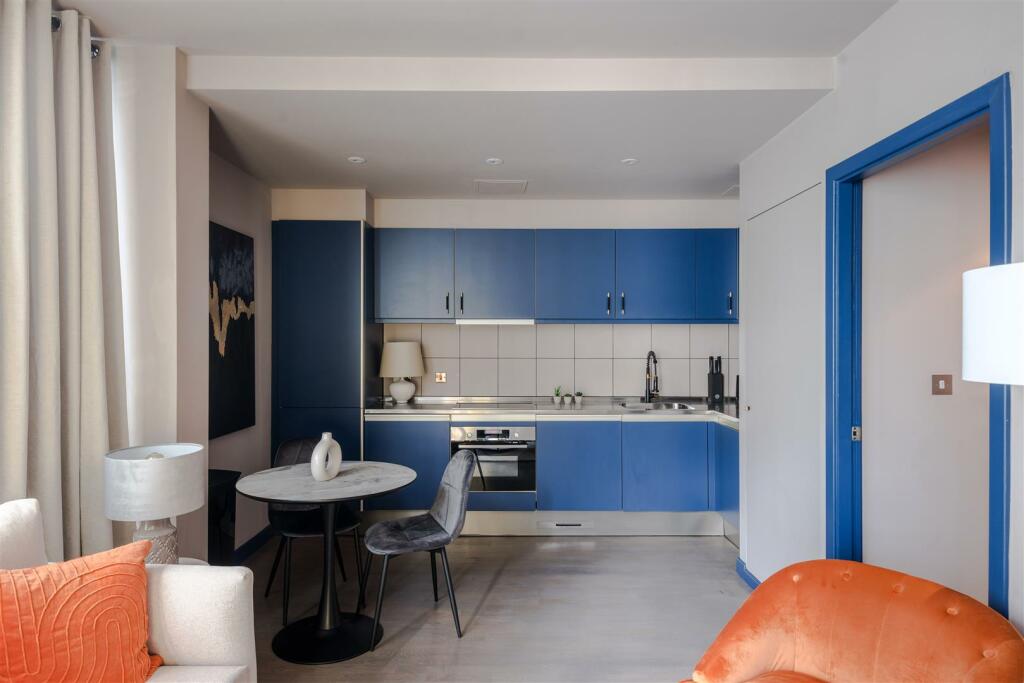 31, 13 Great Turnstile Street-10.jpg