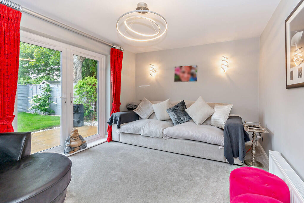 8650540-interior1...