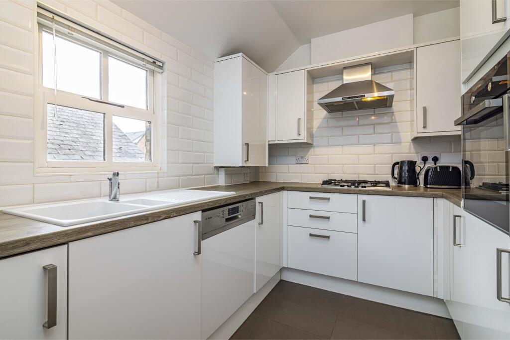 10-12DouglasRoad-32