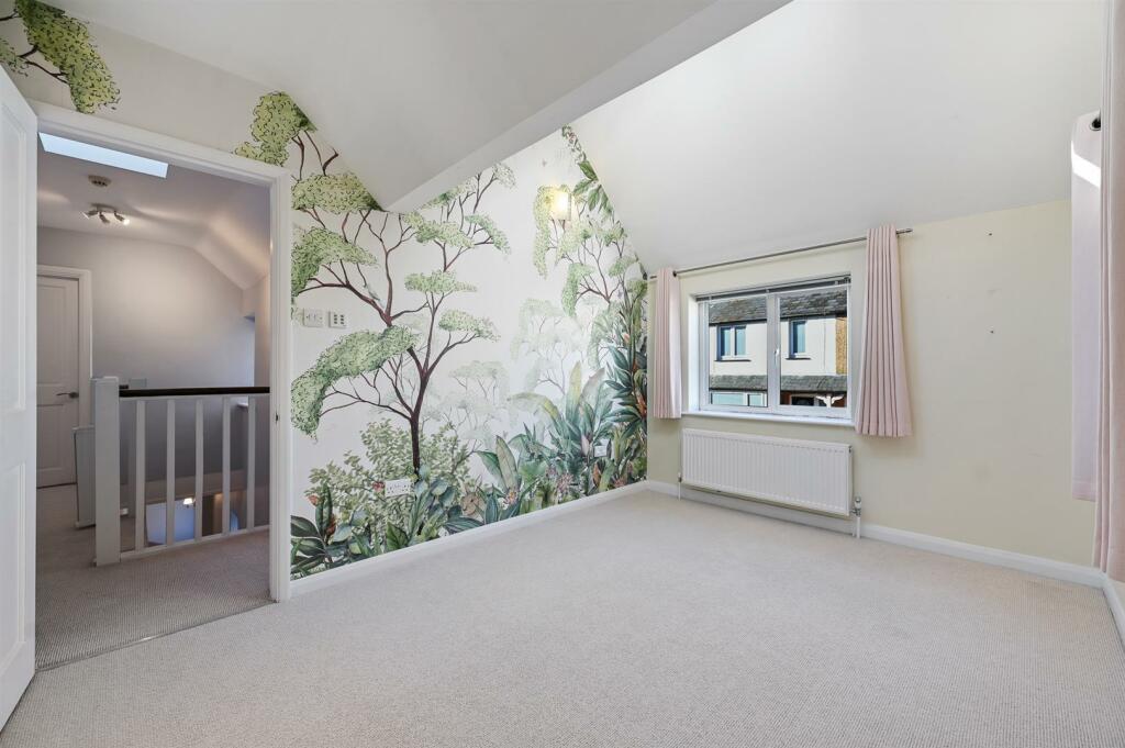 Bedroom 4.jpg