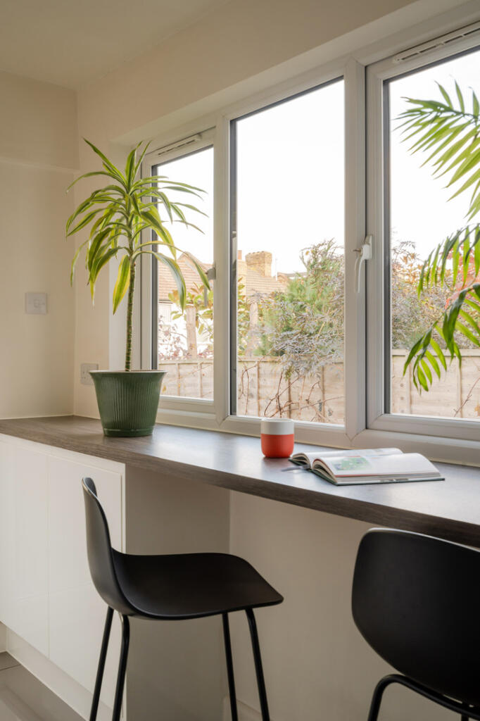 322846 - Tottenhall Road, London N13 - high res...