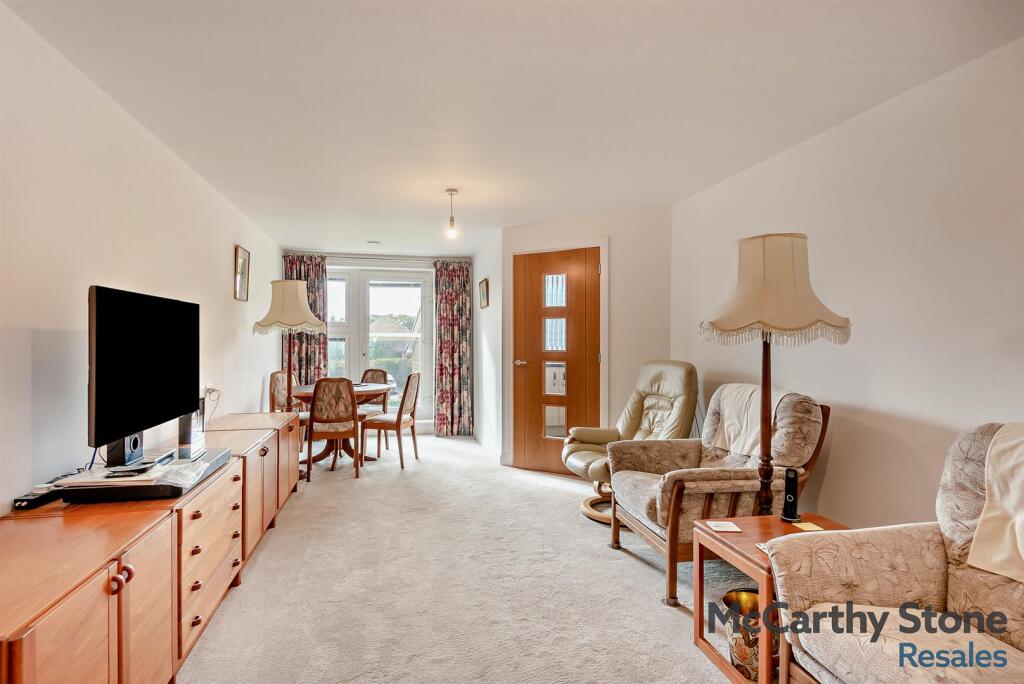 8665851-interior02-800.jpg