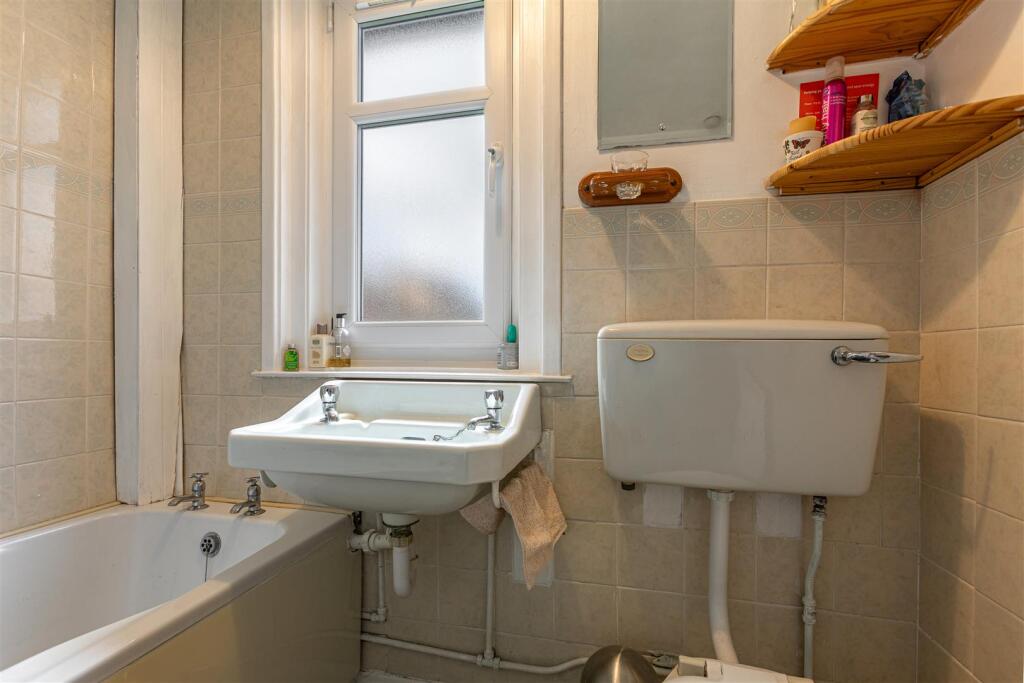 16 Morrow Gardens Melrose 31.JPG