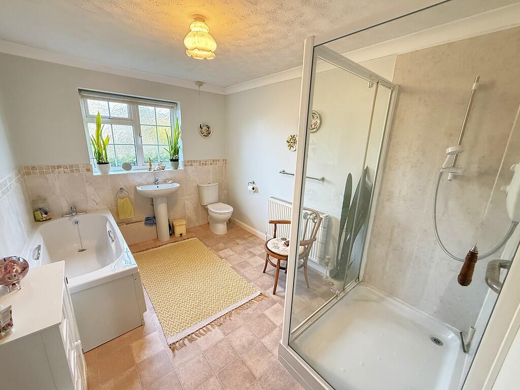 GF BATHROOM 1