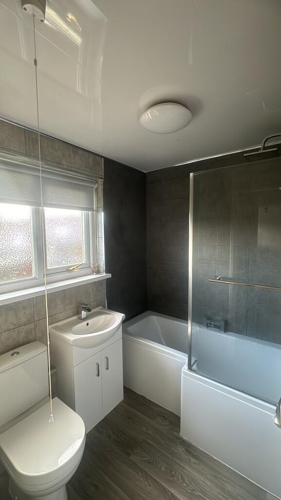 thumbnail_901B1DA...