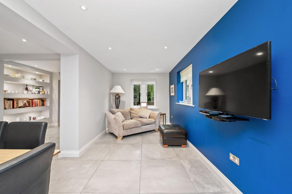 DINING LIVING KITCHEN