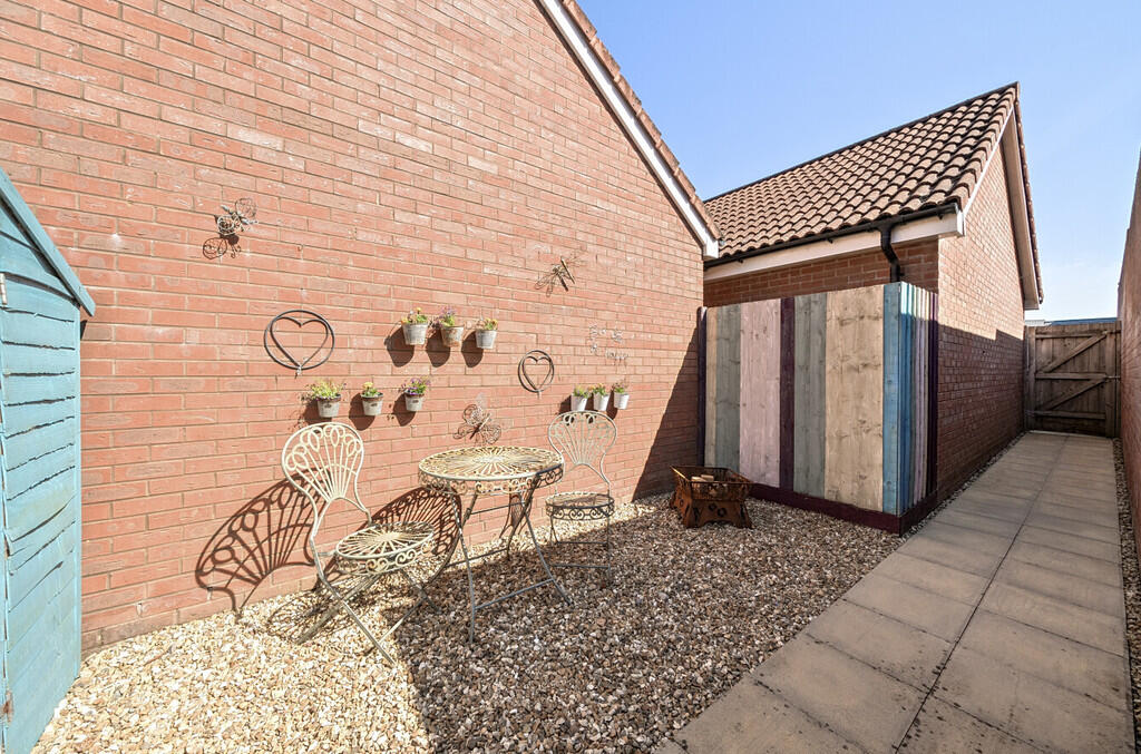 1311697-16-6852d2...