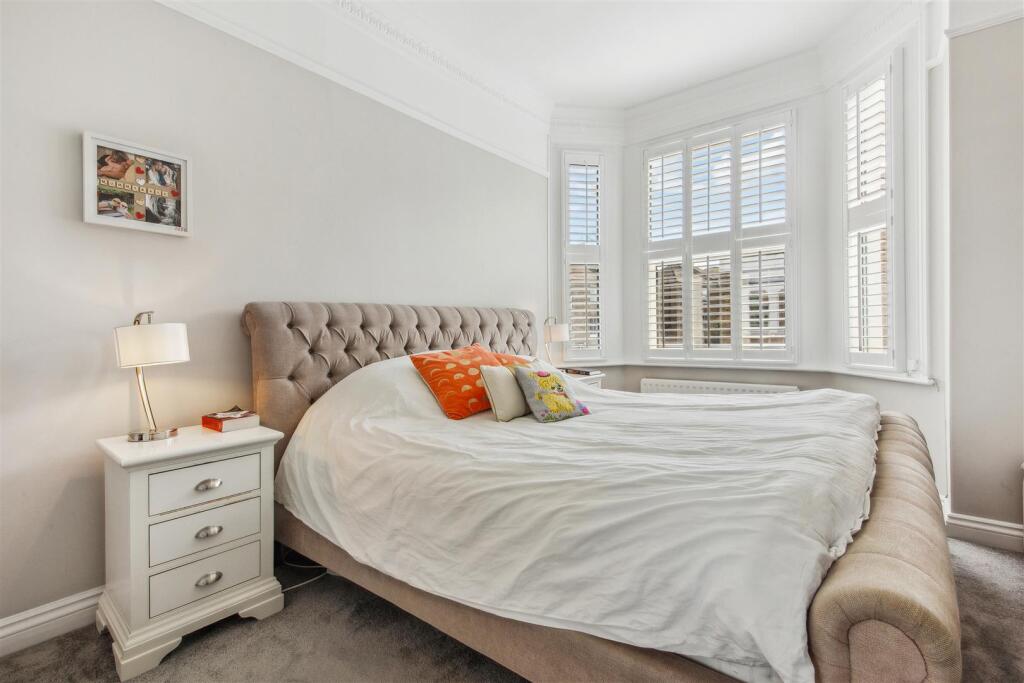 Arlington Gardens, W4 - FOR SALE