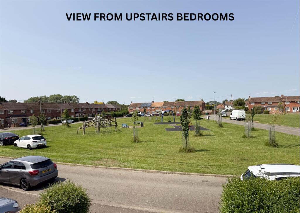 VIEW FROM UPSTAIRS BEDROOMS.jpg