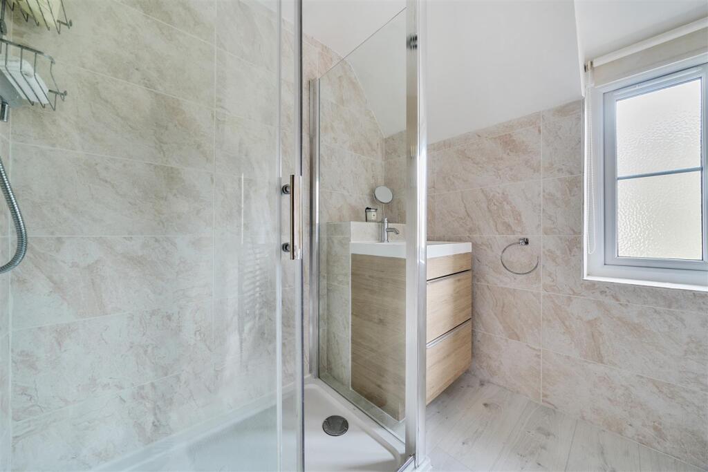 Ensuite Shower Room