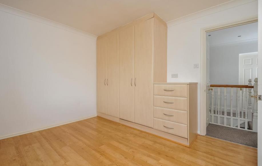 46 CAVENDISH RD5.jpg