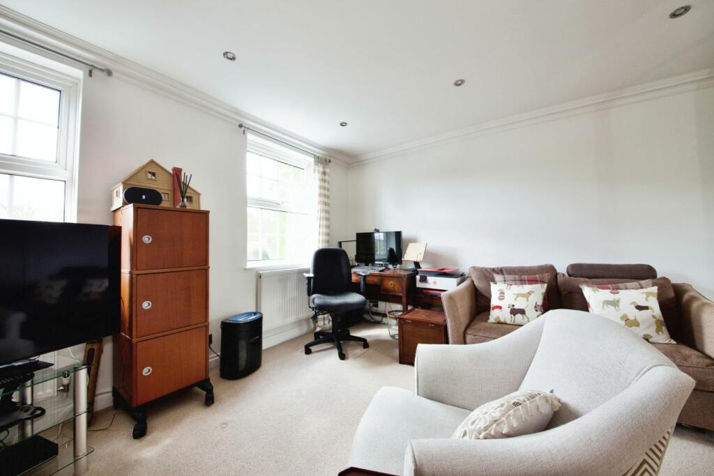Bedroom Three/Study
