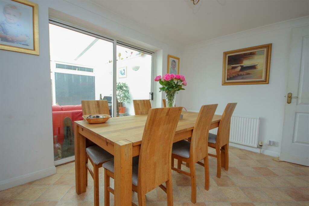 Dining Room.jpg