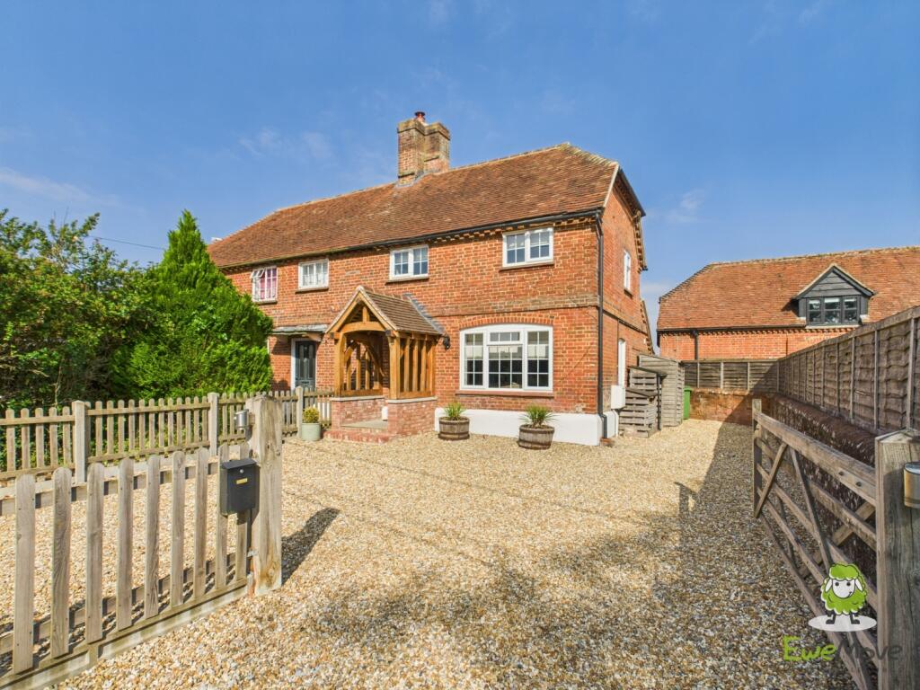 EweMove Basingstoke Estate Agents 17 Vyne Road 