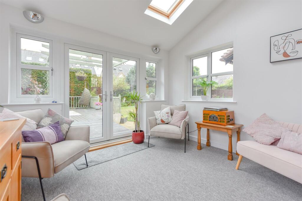 SUN ROOM