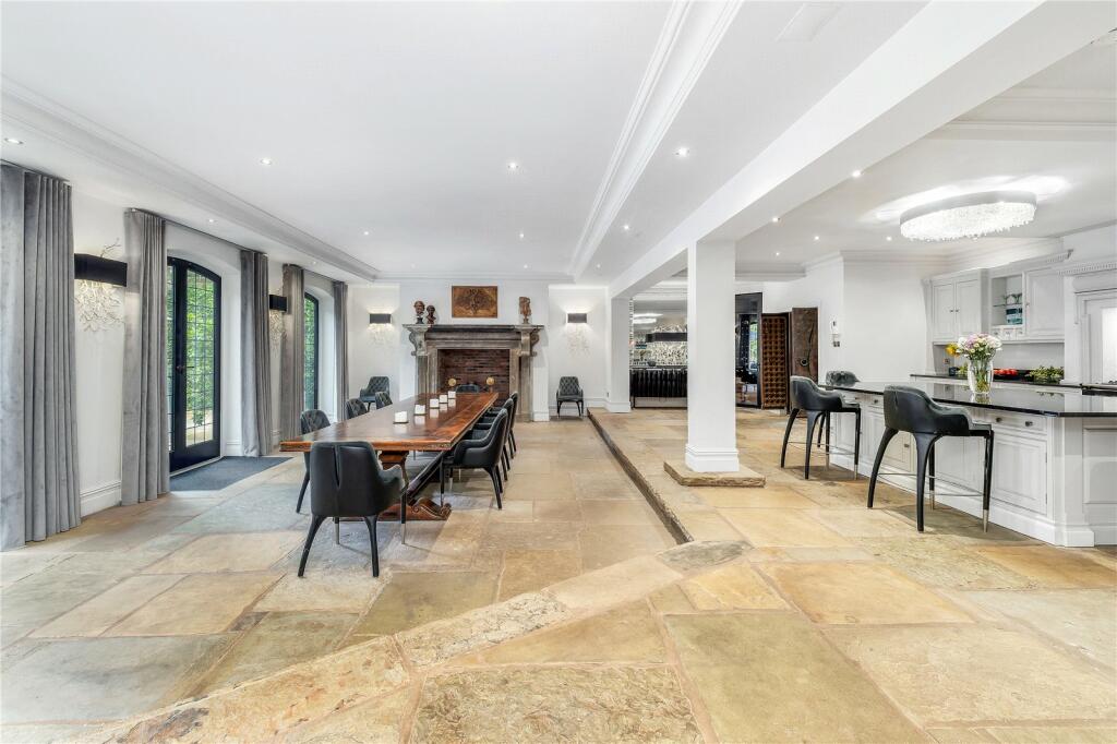 Kitchen/Morning Room