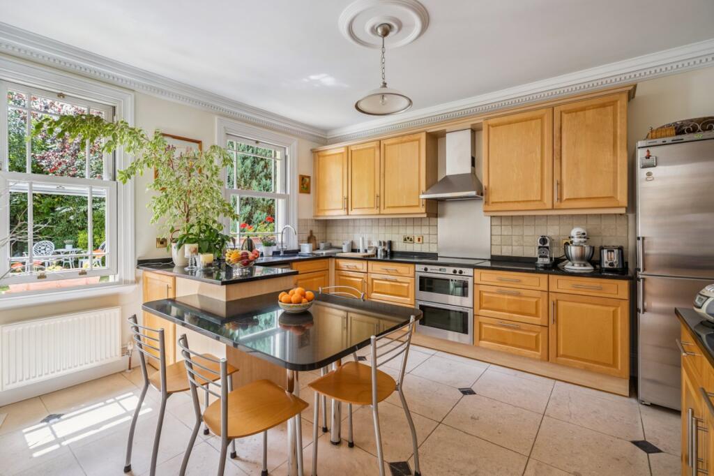 Kitchen/Breakfast