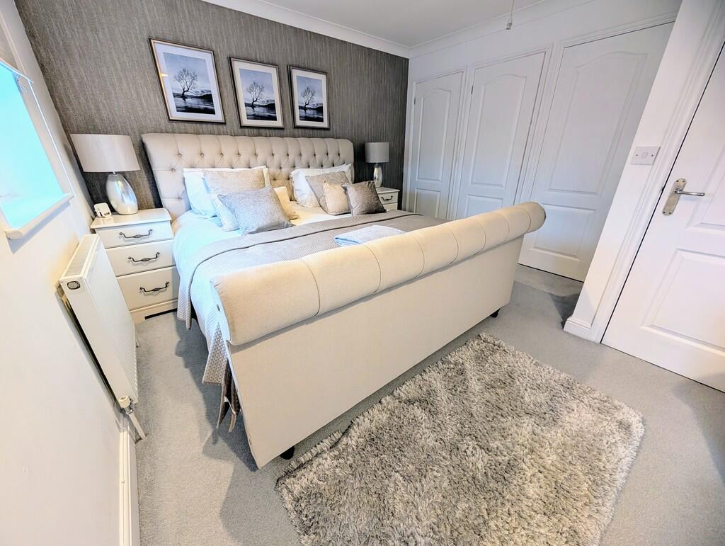 PXL_20251212_1400...