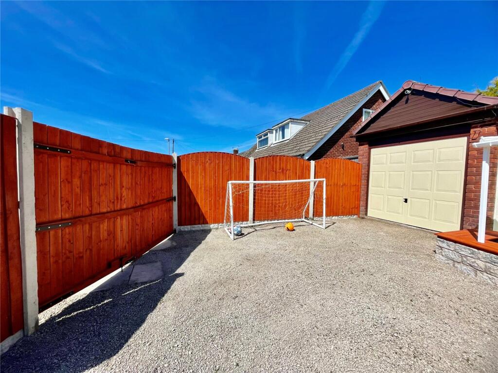 Driveway &amp; Garage