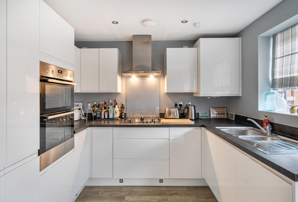 1395769-7-6961179...