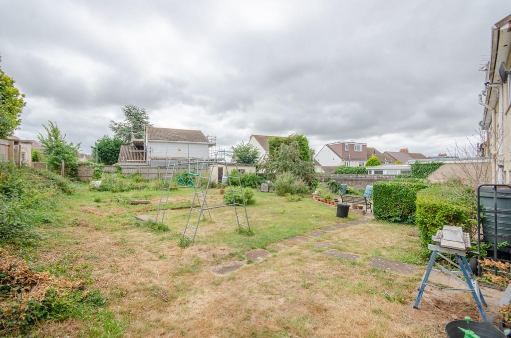 Rear garden pic 3.jpg