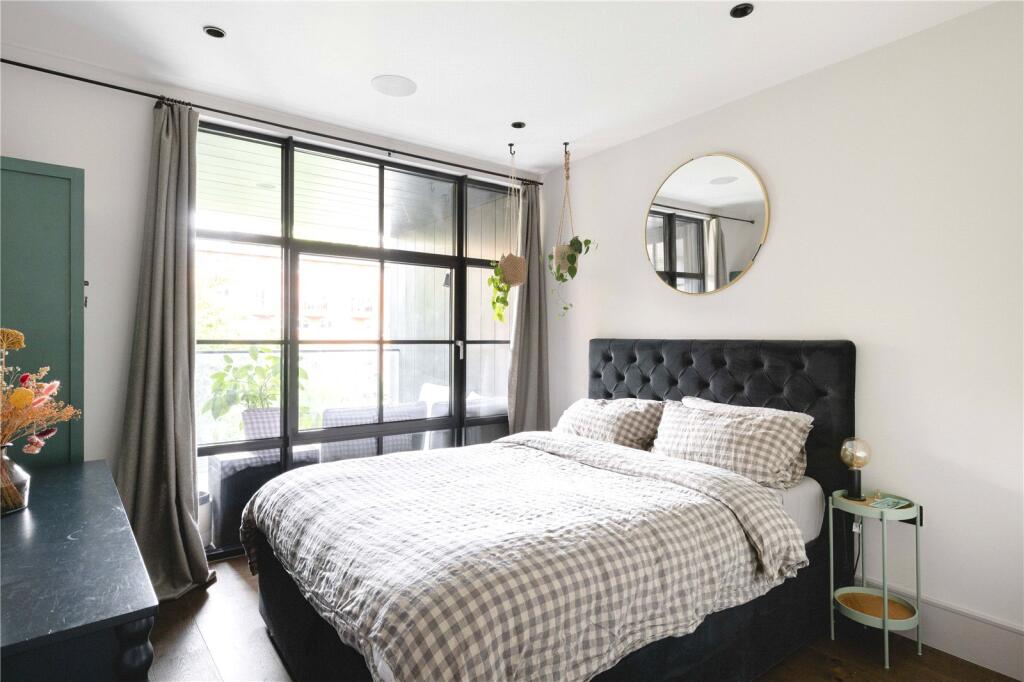 Bracklyn Street, N1