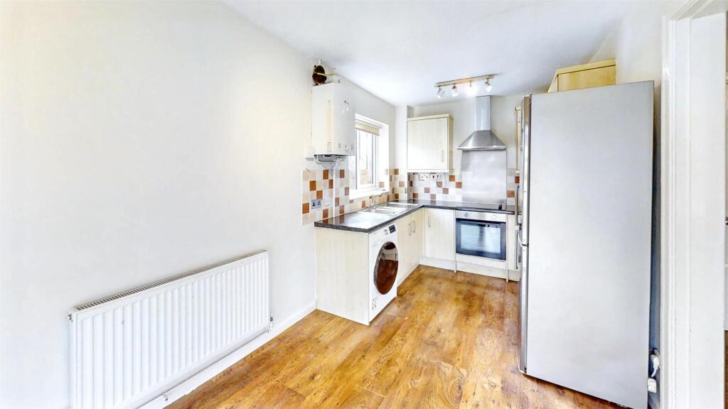 Kitchen (6).jpeg