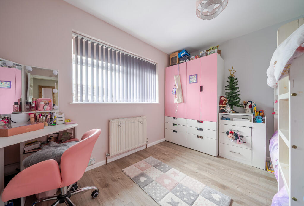 1383014-19-692493...