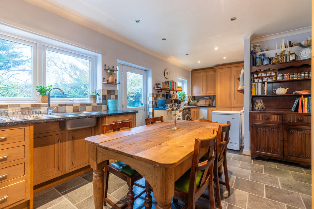 Kitchen Diner 