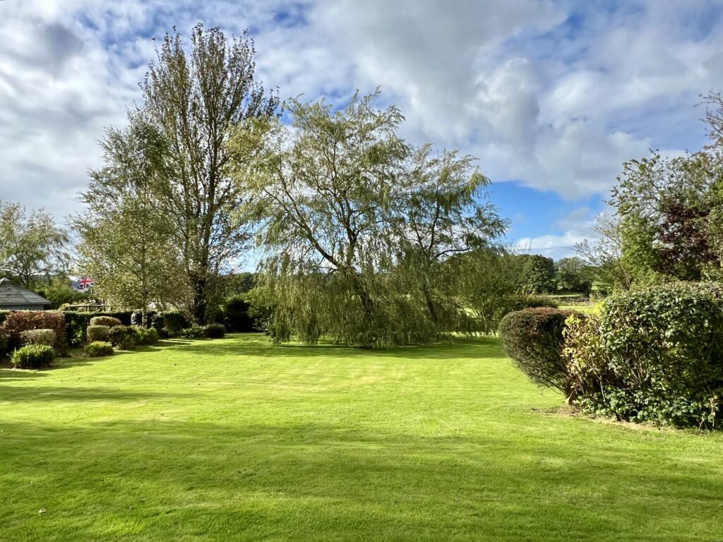 Inverdee, Tongland Road, Kirkcudbright - Williamso