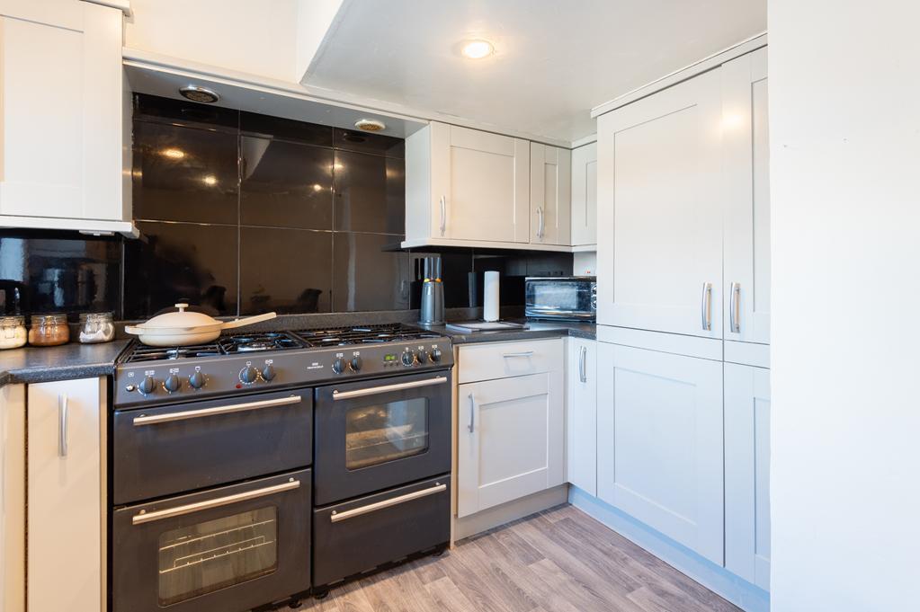 KITCHEN AGAIN