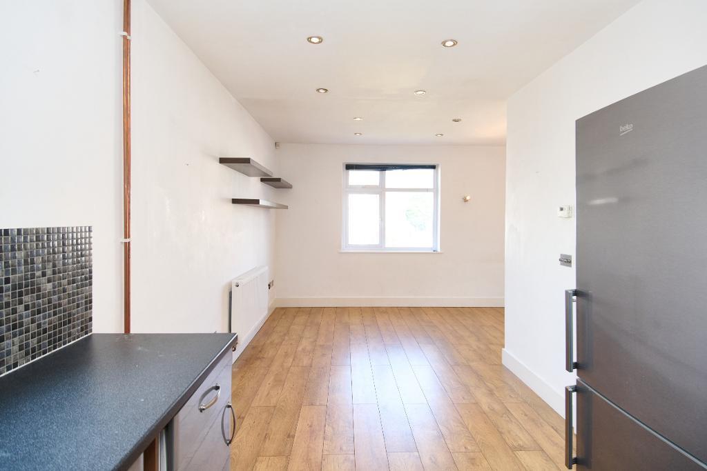 Kitchen / Lounge / Diner photo 2