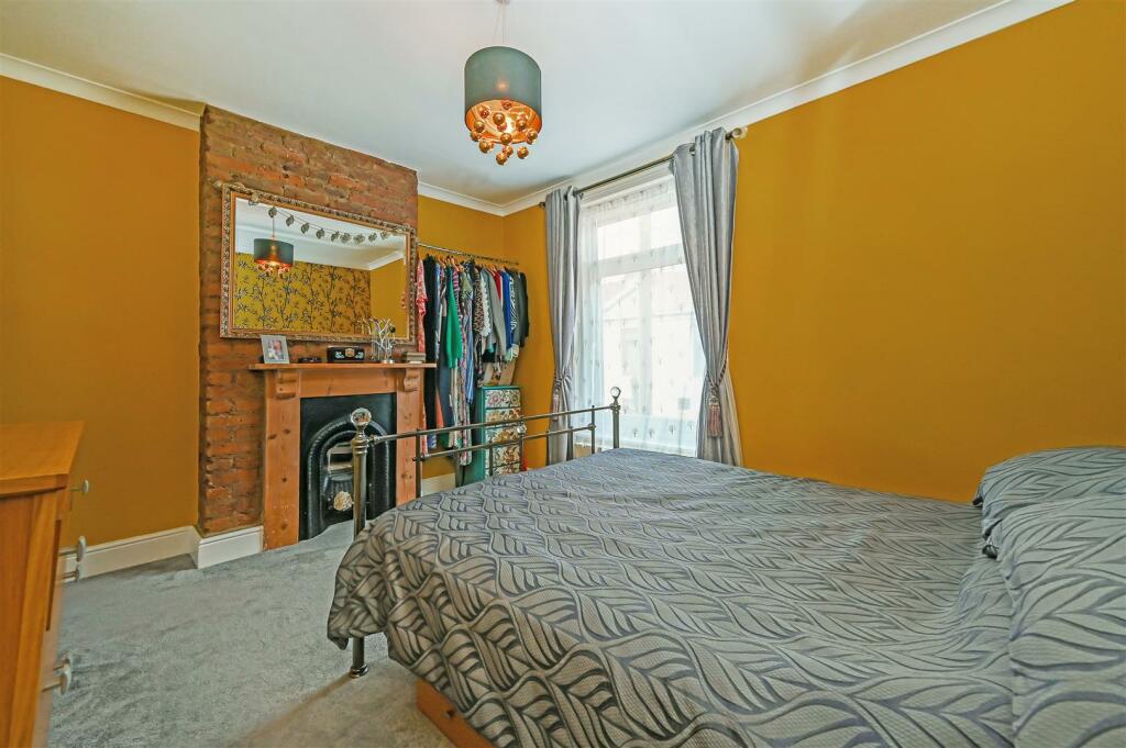 Bedroom  1.jpg