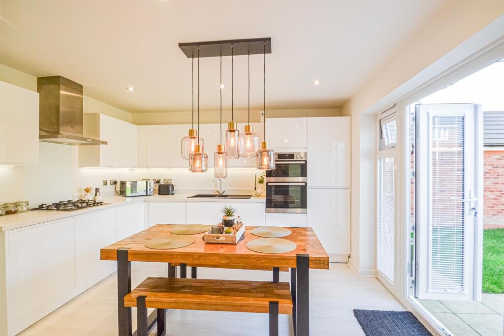 Dining Kitchen