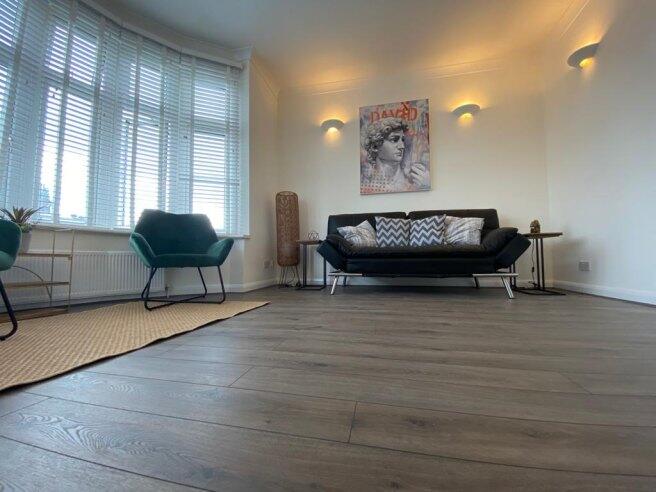 chatsworth-road-nw2-4bh-983323