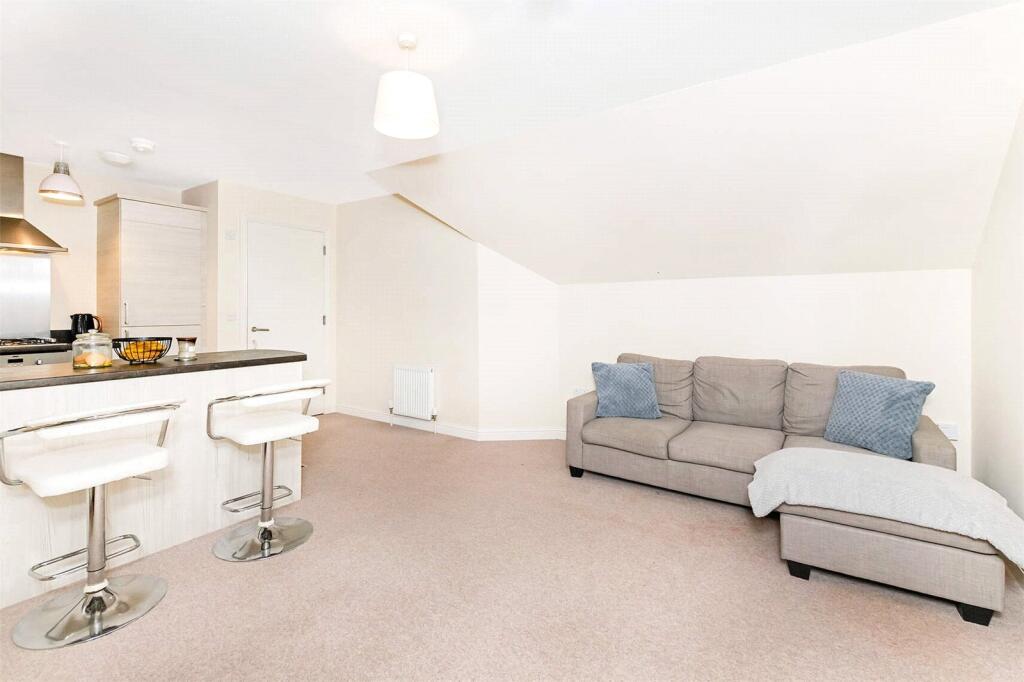 Lounge/Kitchen