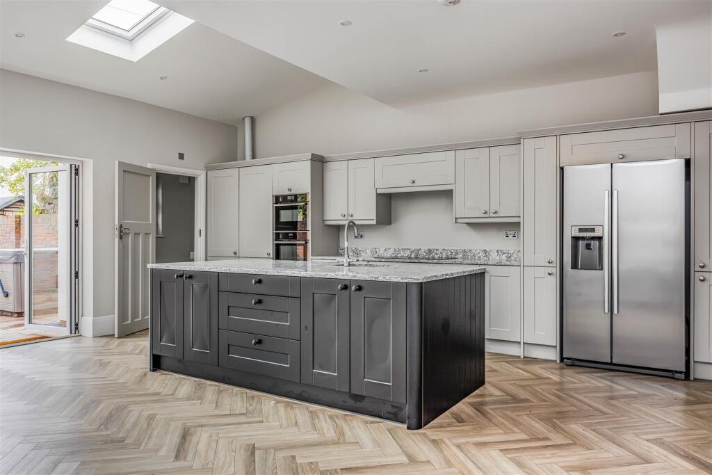 68 Kirby Road, Copnor-Small-PorticoMarketing-SoldB
