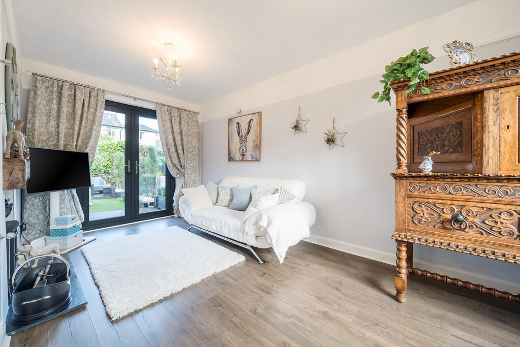 Living/Dining Roo...