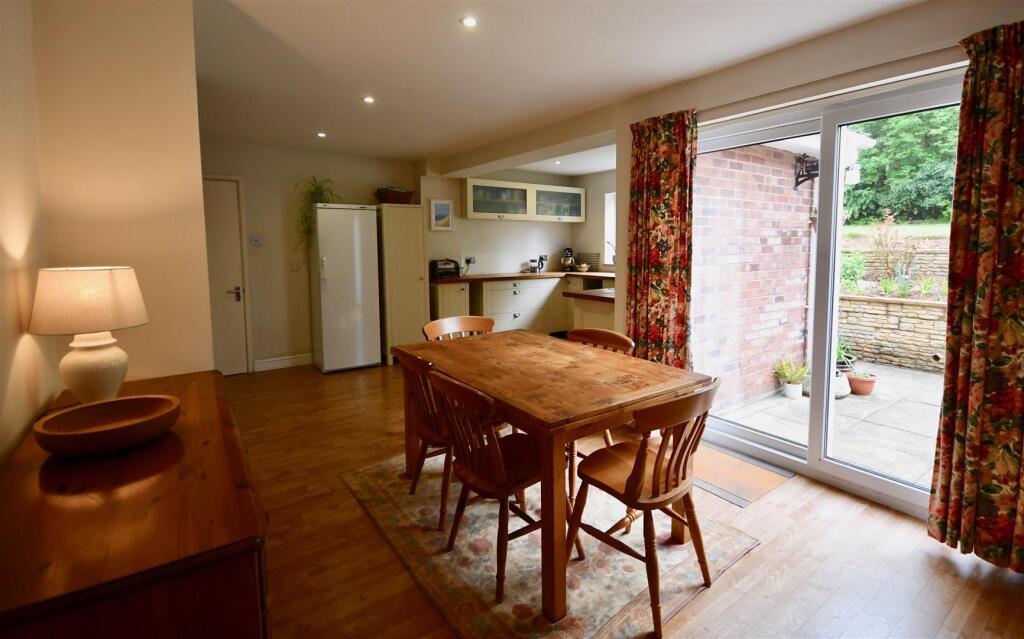 Dining/Kitchen