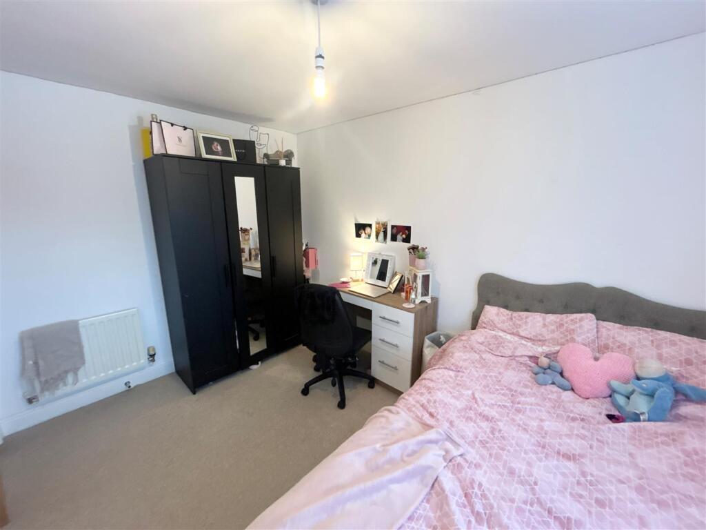 Bedroom 2.jpg