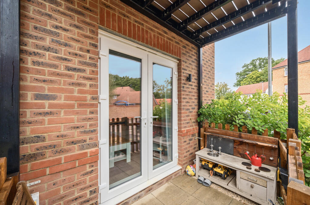 1333905-6-688b6e4...